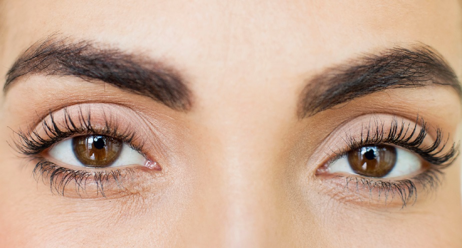 How to Darken Eyelashes Without Mascara? 2
